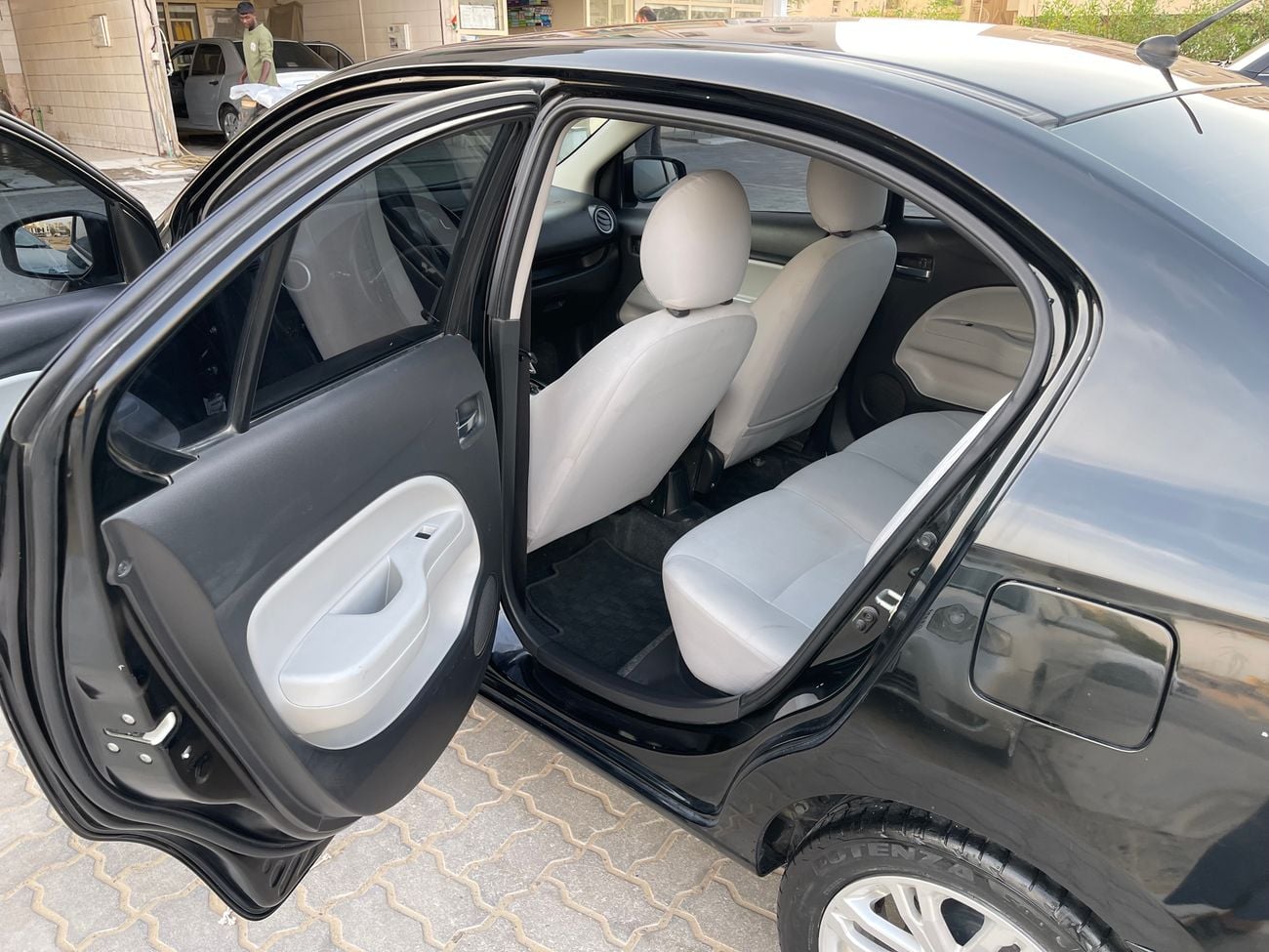 Mitsubishi Attrage GLX HIGHLINE