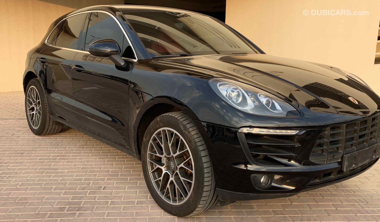 Porsche Macan S