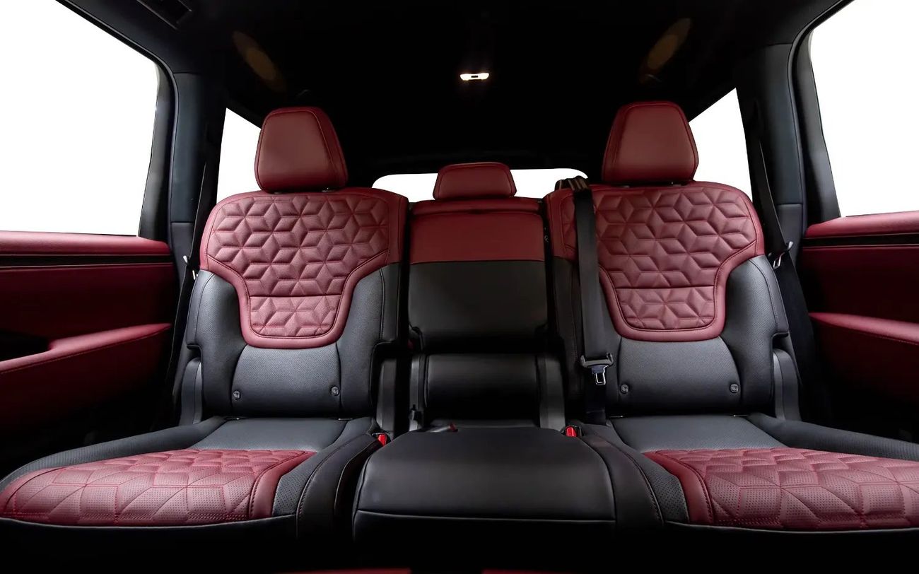 نيسان باترول LE Platinum - GCC Spec - With Warranty