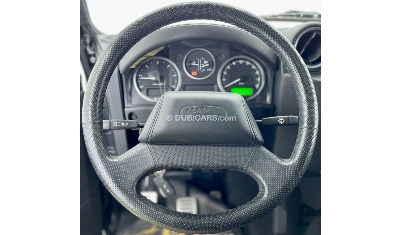 لاند روفر ديفندر 2016 Land Rover Defender, Full Service History-Warranty-GCC