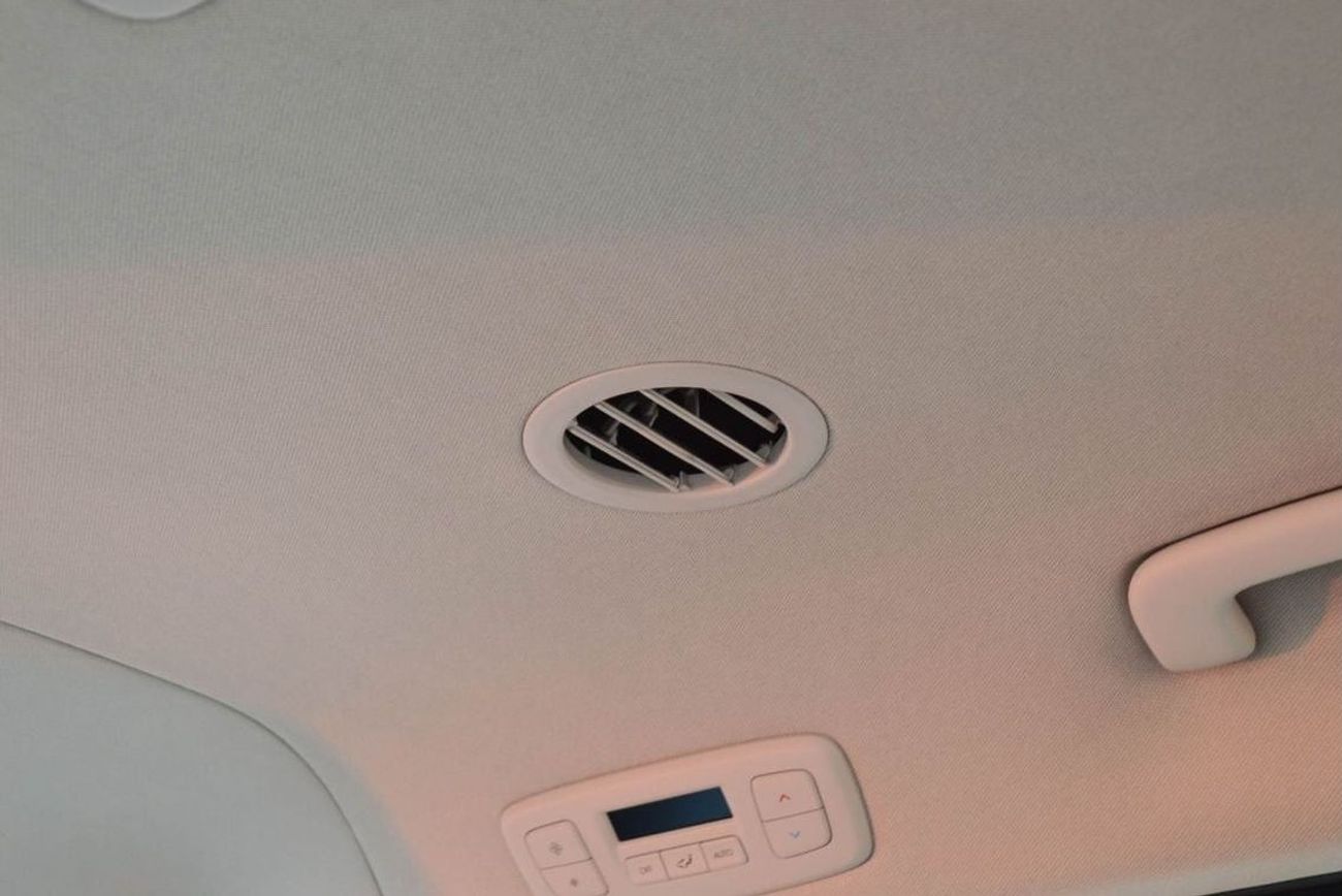 هيونداي ستاريا HYUNDAI STARIA 2.2L DIESEL MINIVAN 2025