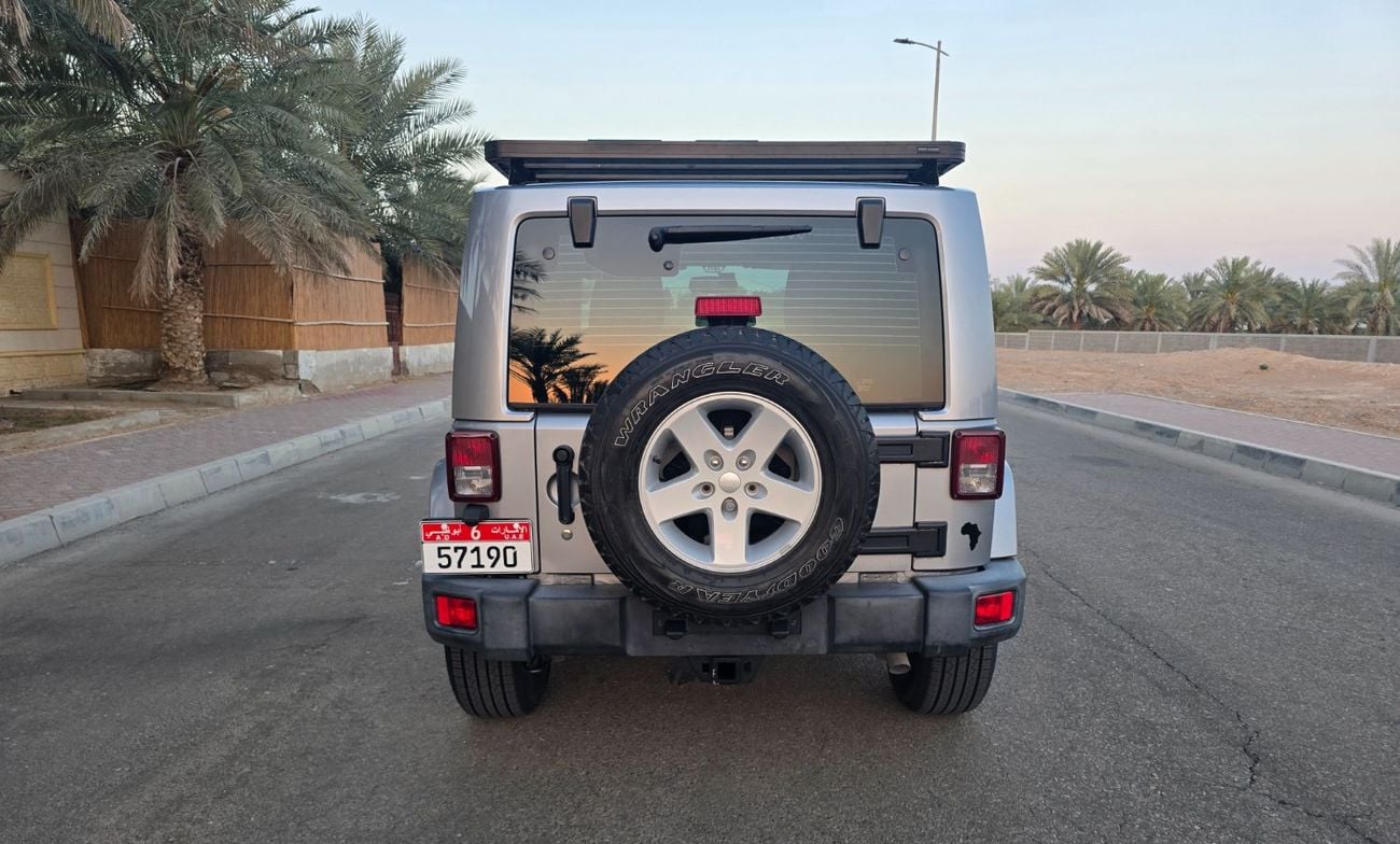جيب رانجلر Sahara 3.6L A/T
