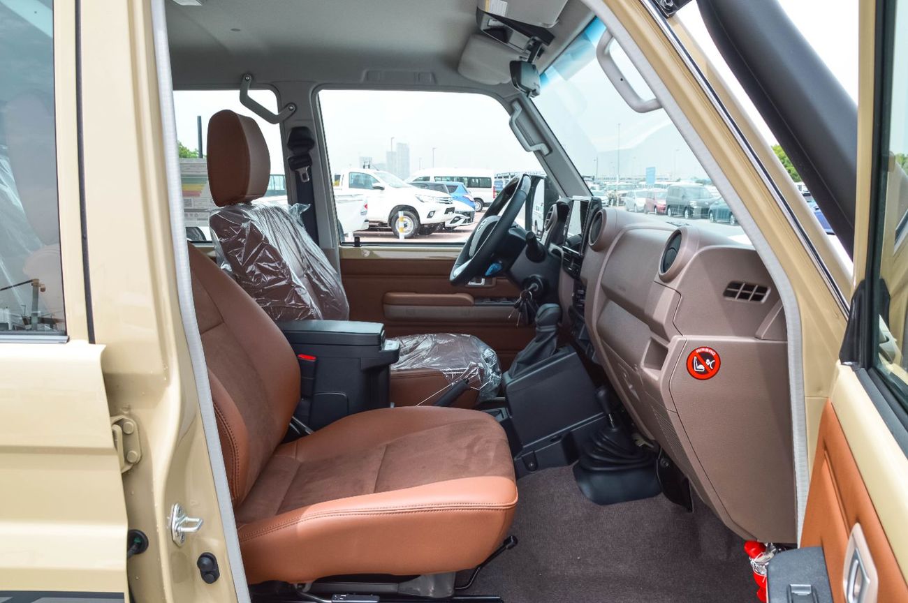 Toyota Land Cruiser 70 TOYOTA LAND CRUISER 76 4.0L 4WD 5DOOR AT SUV 2026