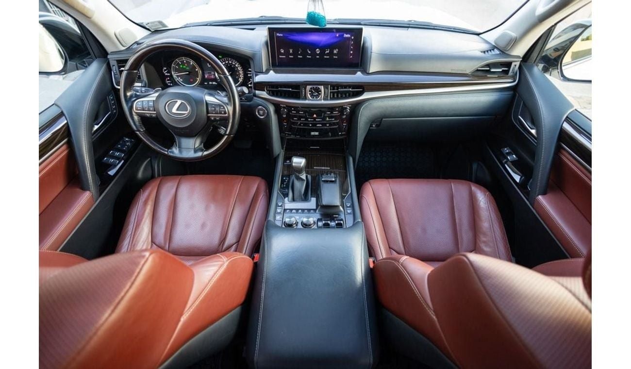 لكزس LX 570 Platinum 5.7L Lexus LX570 Platinum 2018 Canadian Spec under Warranty with Flexible Down-Payment.