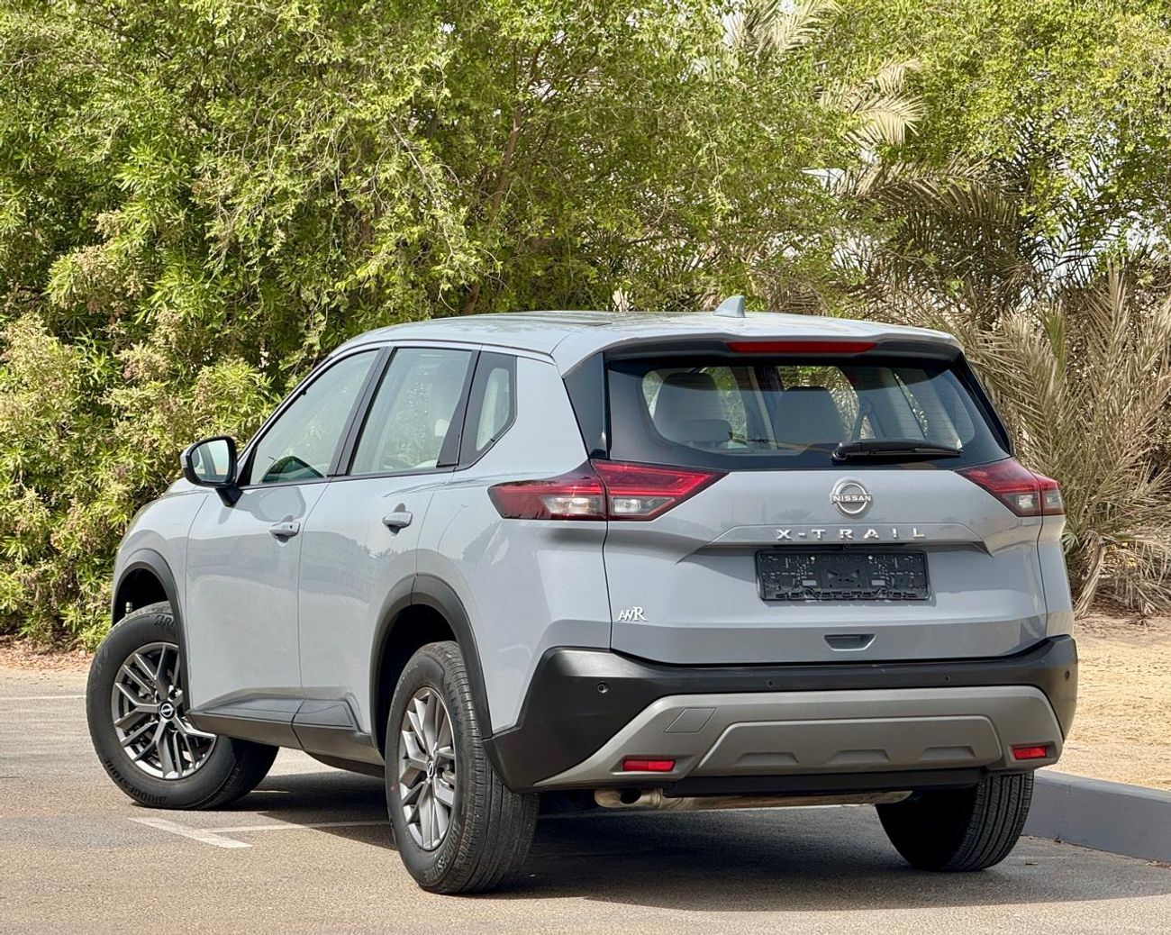 Nissan XTrail S 2.5L (169 HP) FWD (5 Seater) 2023 2.5L GCC (1240/-MONTHLY)