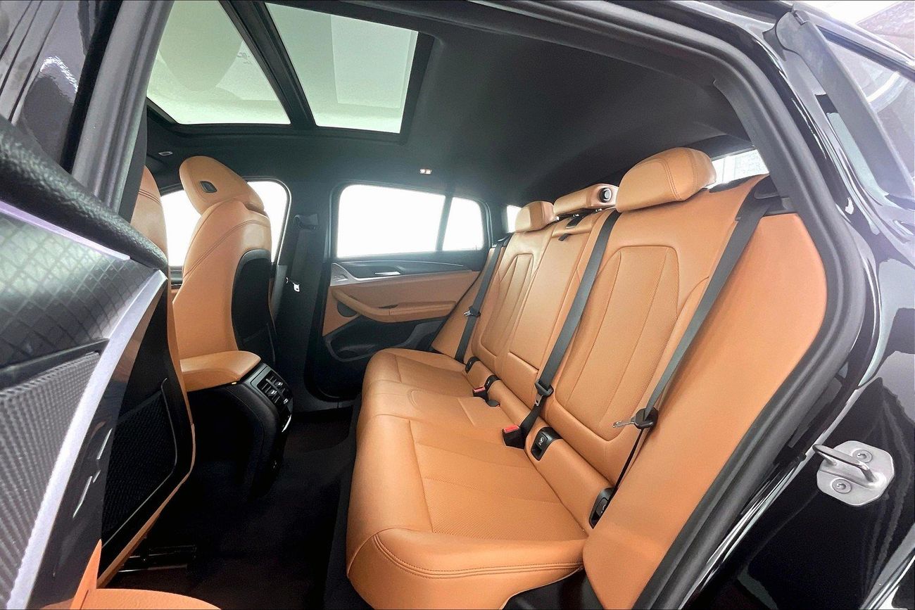 بي أم دبليو X4 xDrive 30i M Sport | National Day Celebration | شامل الضمان | 0 ﺪﻔﻋﺓ ﺃﻮﻟﻯ