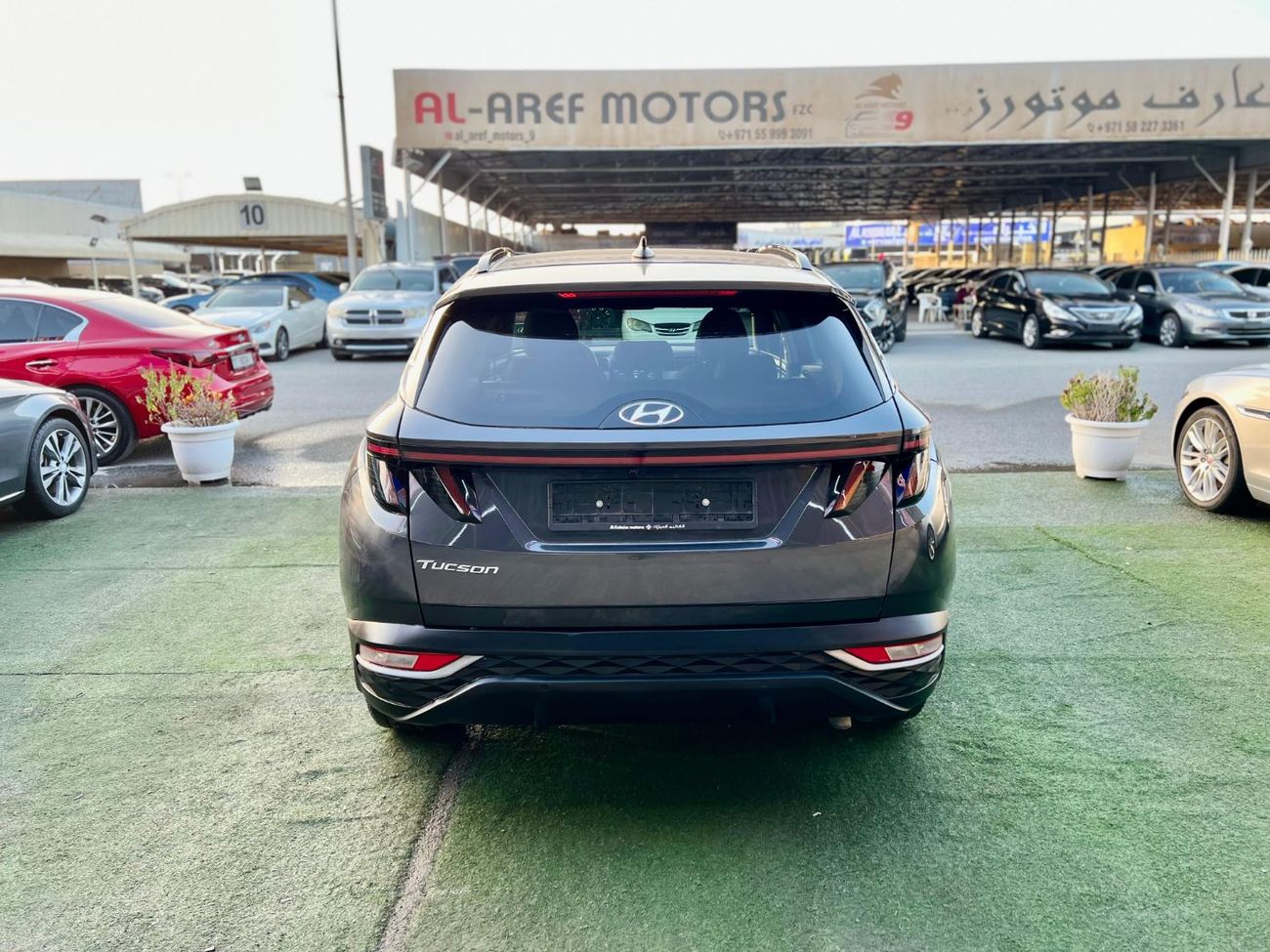 Hyundai Tucson Premium 1.6L gcc warranty one year bank financie available