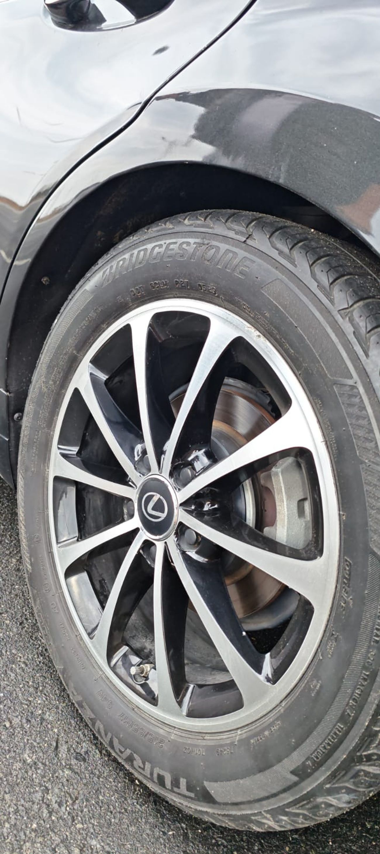 Lexus ES300h Hybrid 2.5L (204 HP)