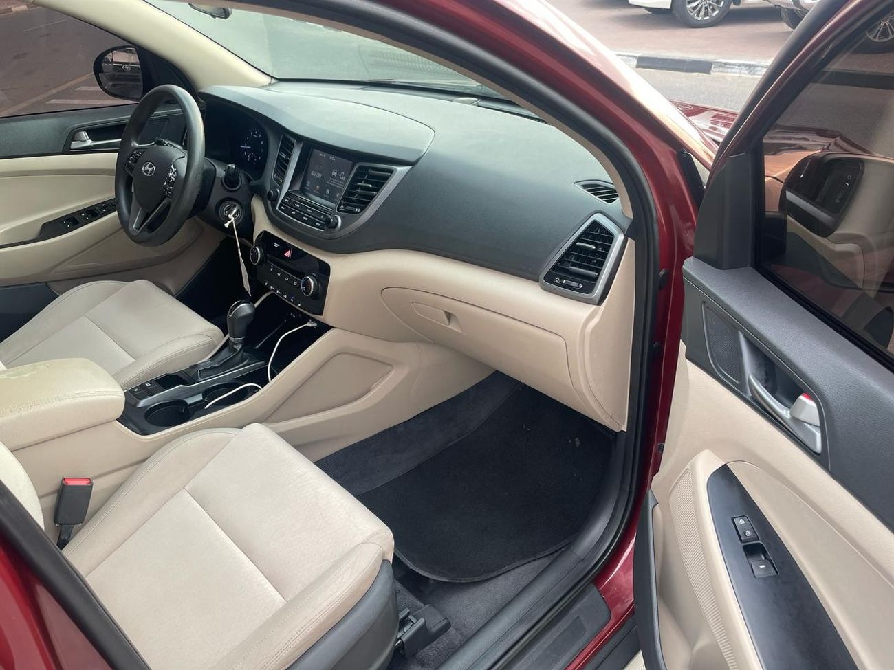 Hyundai Tucson 2018 Hyundai Tucson 2.0L V4 GDi SEL Premium Edition With Apple/Android Play & Electric Seat -