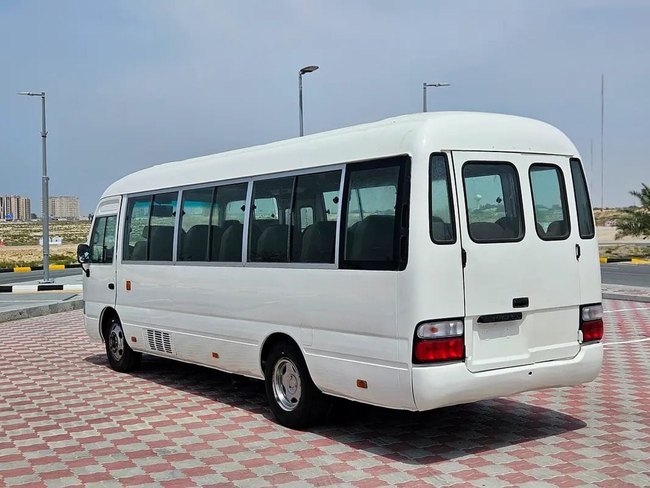 تويوتا كوستر Fresh Japan Import Immaculate Condition 30 Seater Diesel With Low KM