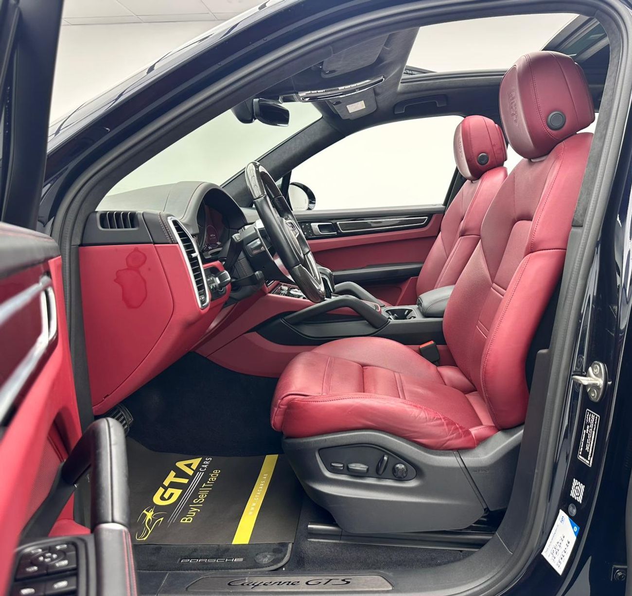 بورش كايان 2022 Porsche Cayenne GTS, Feb 2026 Porsche Warranty, Porsche Full Service History, GCC