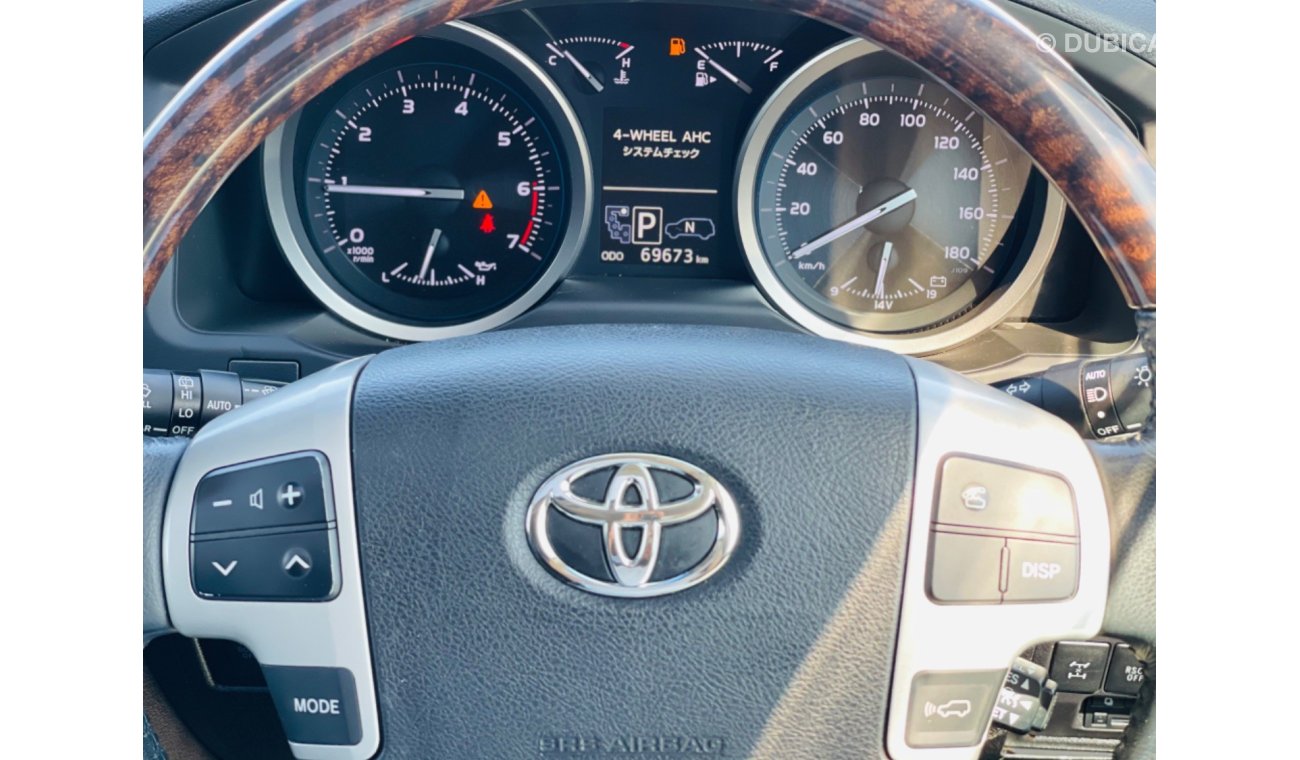 Toyota Land Cruiser Toyota Landcruiser ZX 2014 model petrol engine full option top of the Range