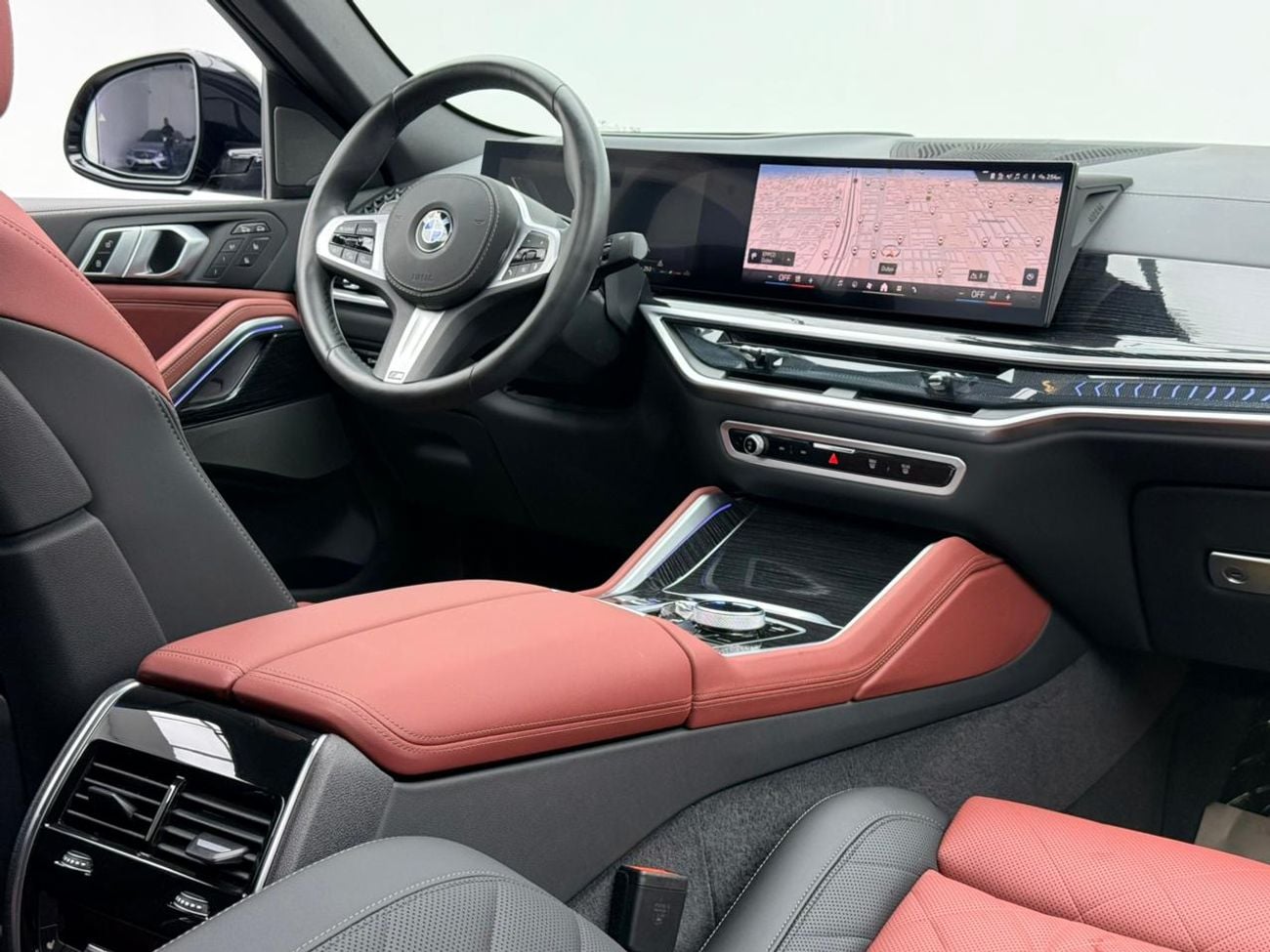 BMW X6 2025 BMW X6 xDrive40i M-Sport PRO, 2029 BMW Warranty + Service Pack, Very Low Km, Fully Loaded, GCC