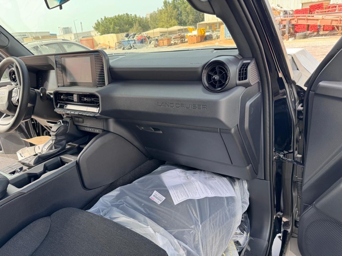 Toyota Prado 2.4L Basic (new shape)