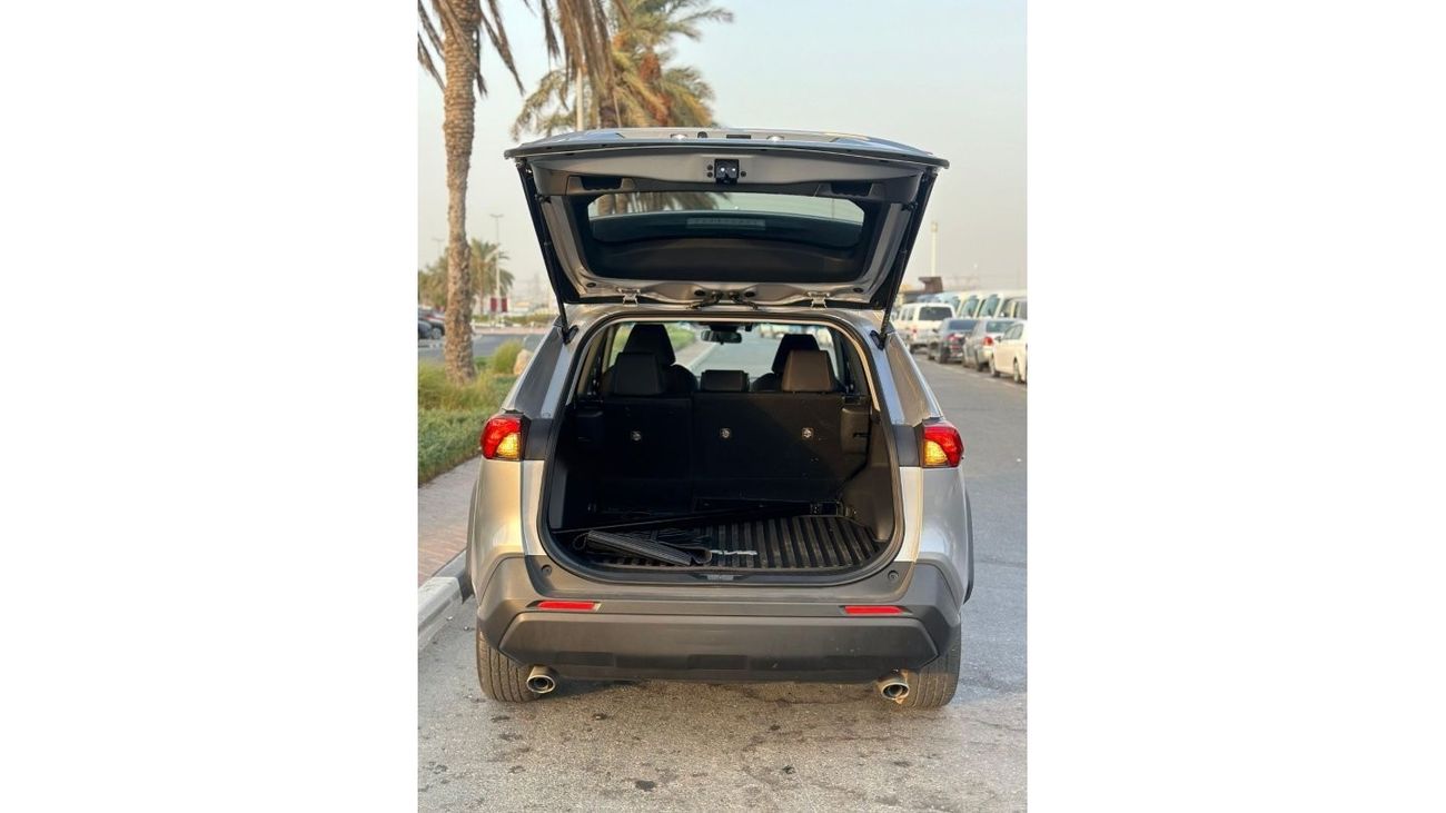 Toyota RAV4 Hybrid Toyota Rav4 2021 XLE