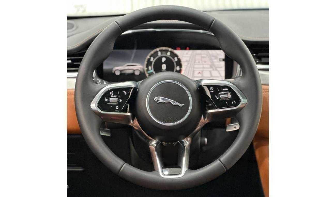 جاكوار F بيس 2024 Jaguar P250 R-Dynamic SE, October 2028 Jaguar Service Pack, Full Options, GCC