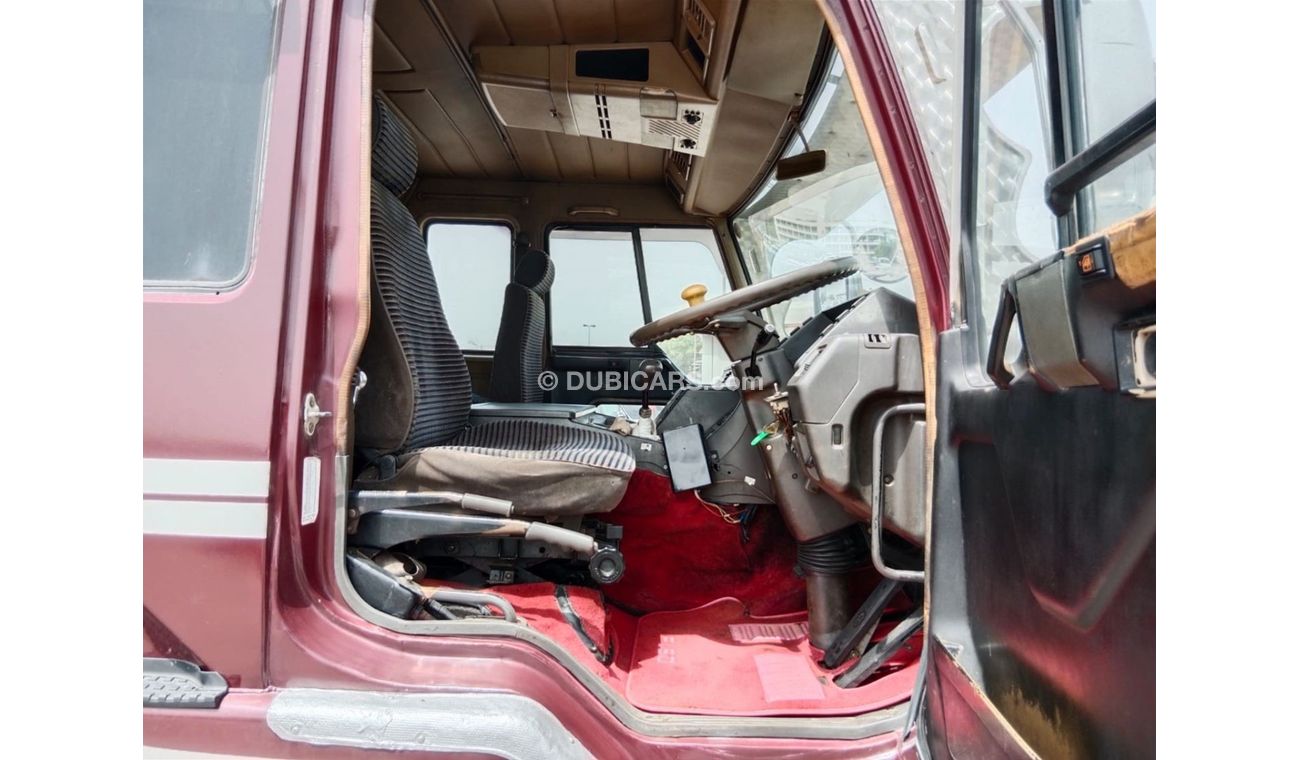 Mitsubishi Fuso Canter MITSUBISHI GREAT TRUCK RIGHT HAND DRIVE (PM1482)