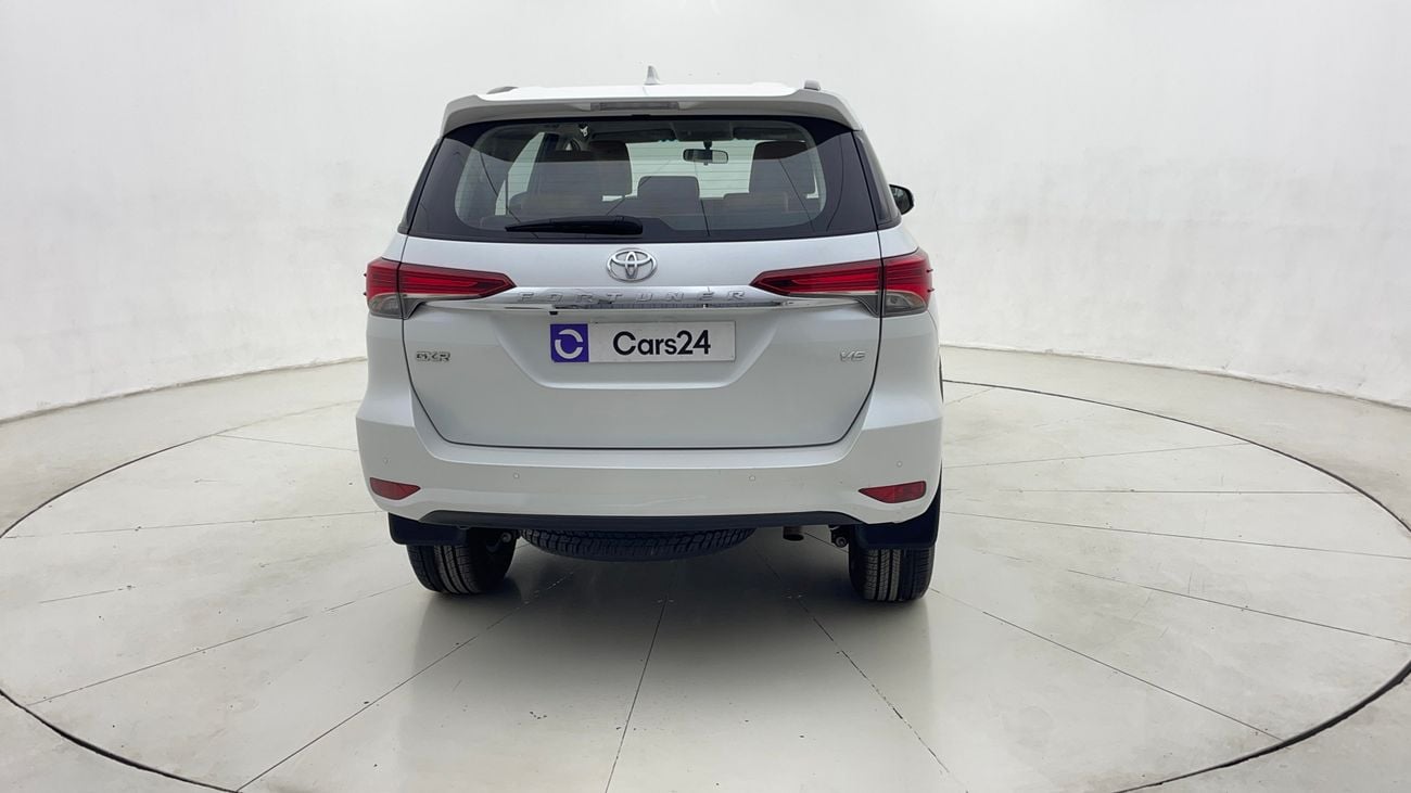 تويوتا فورتونر 2023 GXR | AED 1743/Month | 0 DP | 30 Day Return | Warranty | Service History