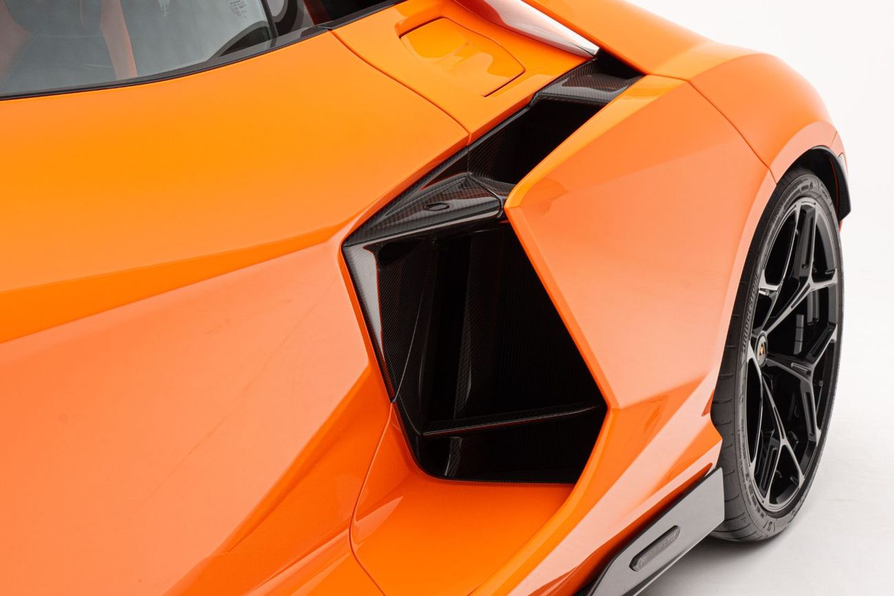 Lamborghini Revuelto Lamborghini Revuelto I Lease To Own I Brand New I Ad Personam I Warranty