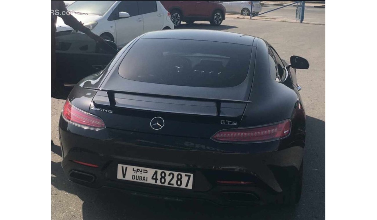 مرسيدس بنز AMG GT S