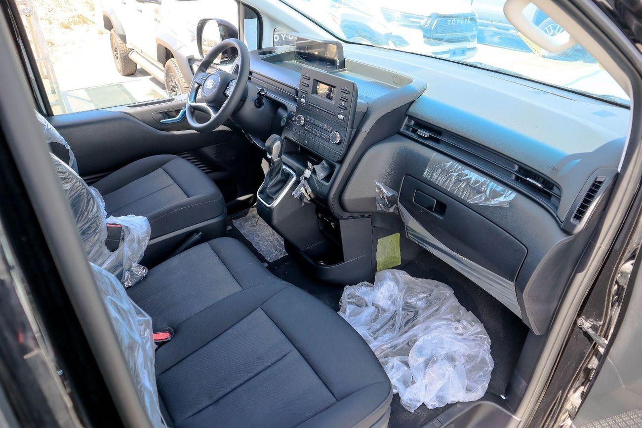 هيونداي ستاريا Hyundai Staria 3.5L 2025 Model (Mid Option, 9-Seater, Black Color) -