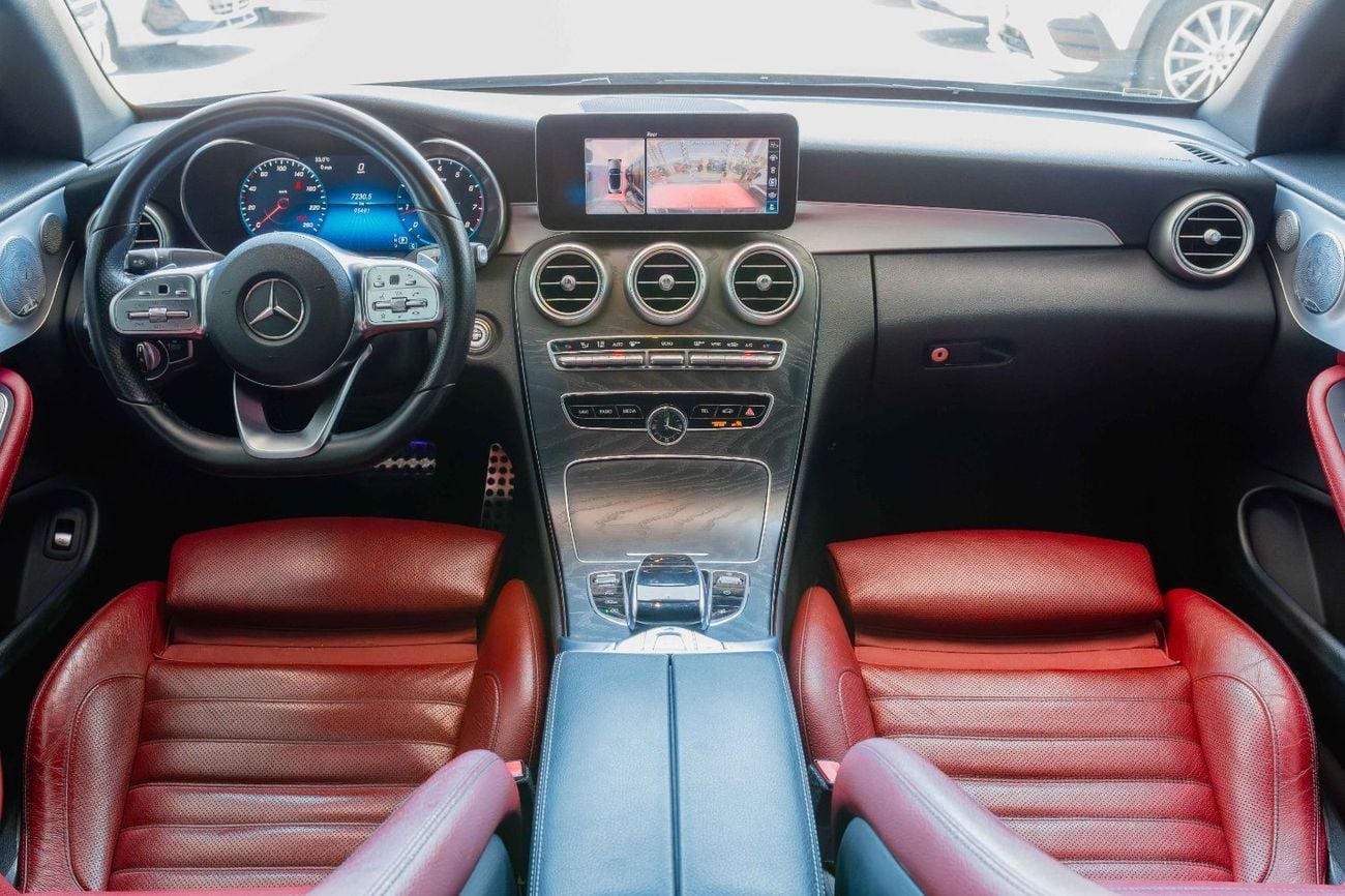 مرسيدس بنز C 300 Luxury 2.0L
