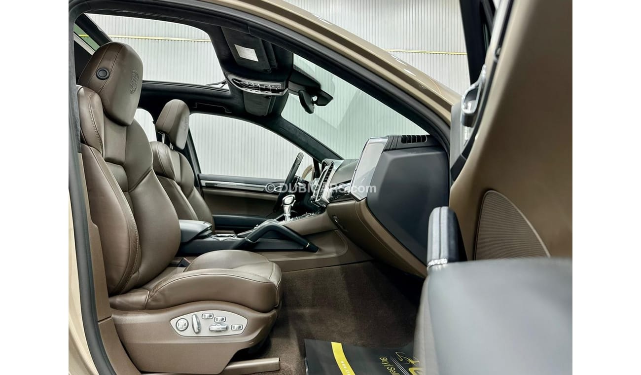 Porsche Cayenne 2016 Porsche Cayenne Turbo S, Warranty, GCC