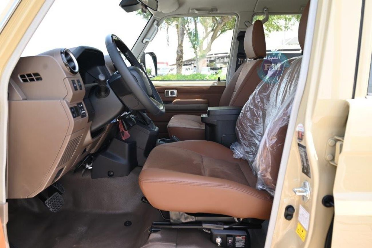 Toyota Land Cruiser Pick Up Double Cab SDLX 2.8L Diesel 4WD 5 Seater Automatic