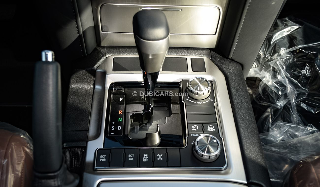 Toyota Land Cruiser VXR 5.7 V8