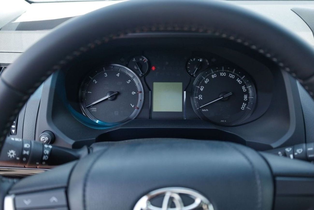 Toyota Prado Toyota Prado SUV A/T 4X4 4.0 TXL MID NIGHT Petrol 23