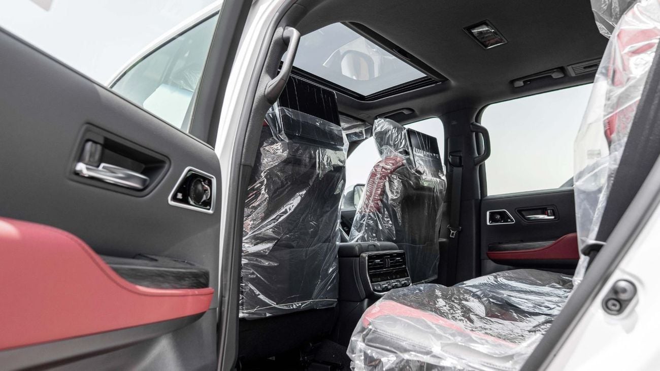 Toyota Land Cruiser 2025 Toyota Land Cruiser 300 VXR 3.5L AT Hybrid (White-Red)