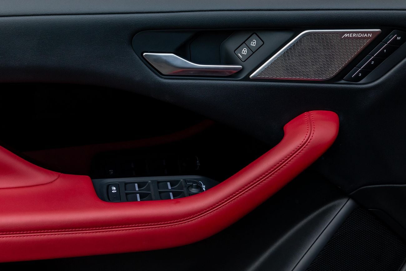 Jaguar I Pace I-Pace SE EV400 | 2,331 P.M | 0% Downpayment | Agency Warranty!