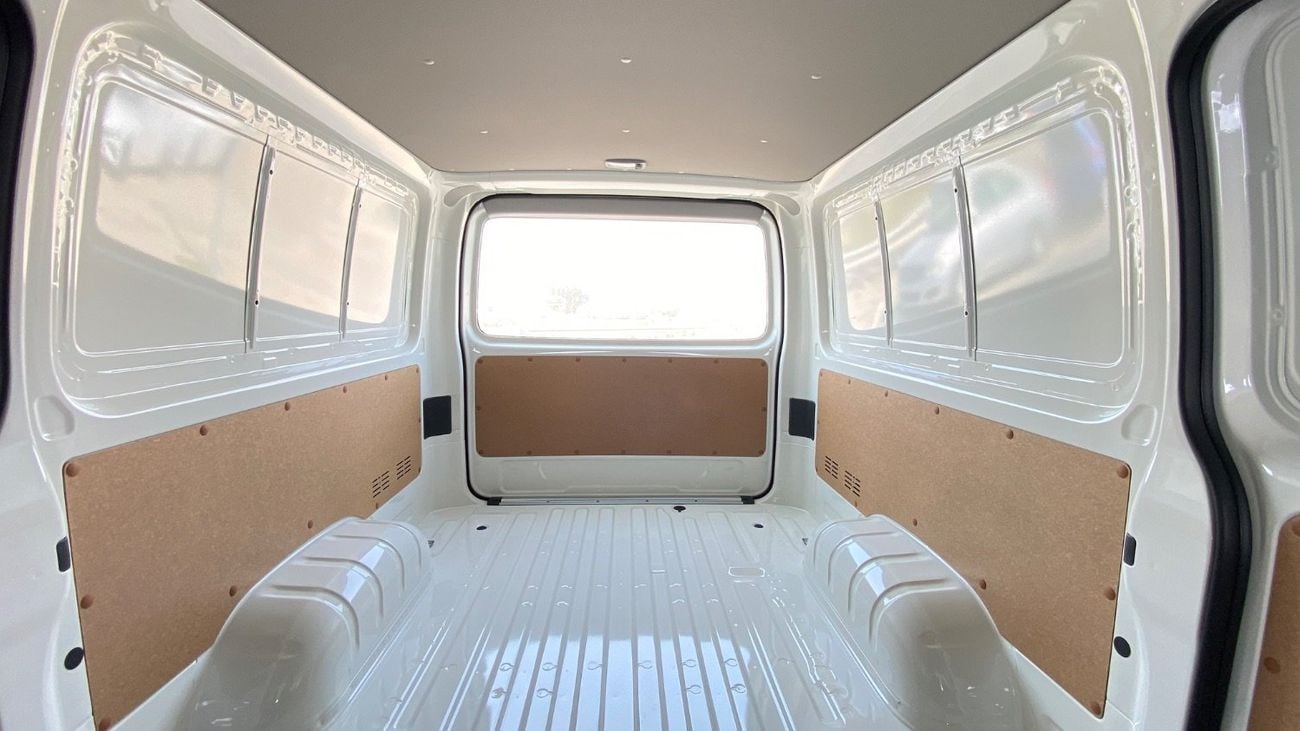 تويوتا هاياس Toyota Hiace 2.5 Diesel M/T Cargo