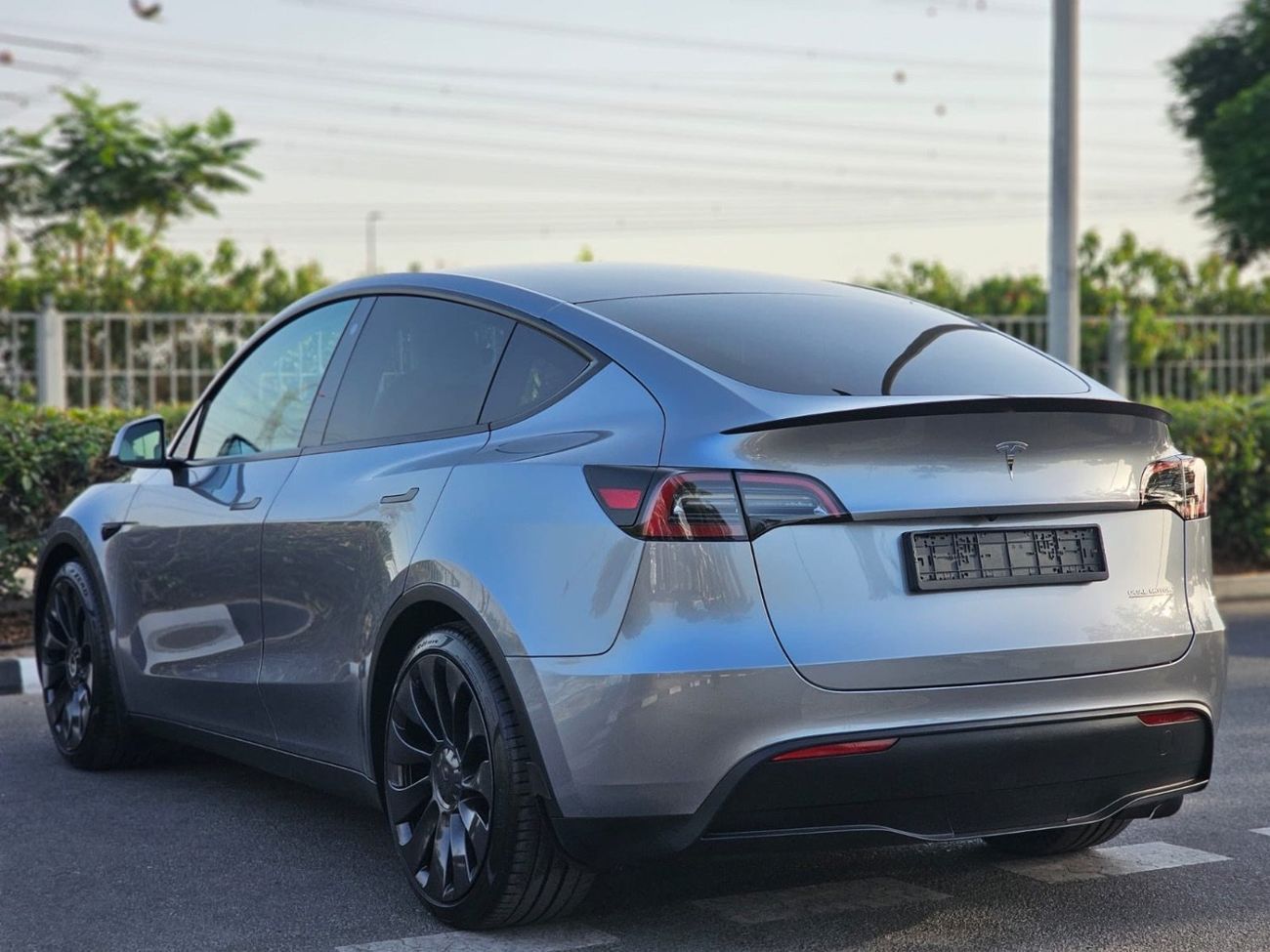 تسلا موديل Y Performance (AWD)