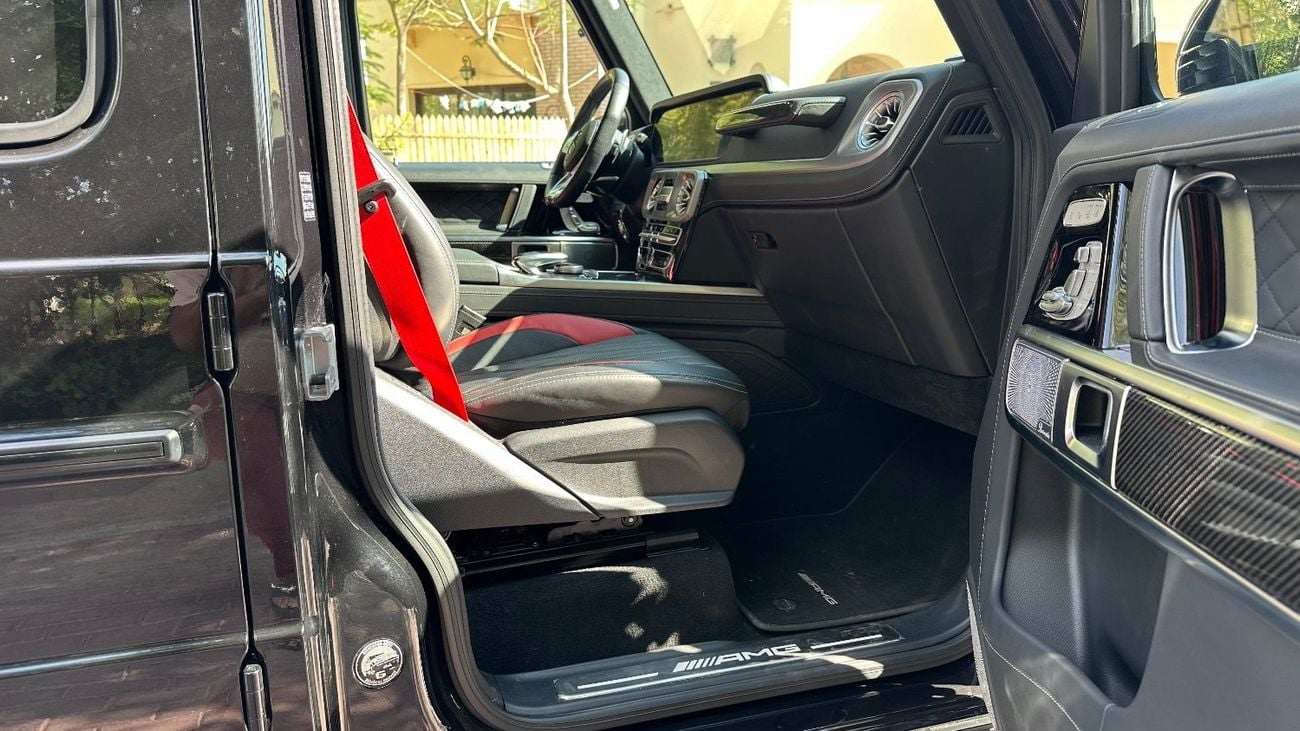 Mercedes-Benz G 63 AMG 4MATIC SUV | Carbon fiber interior | Accident free