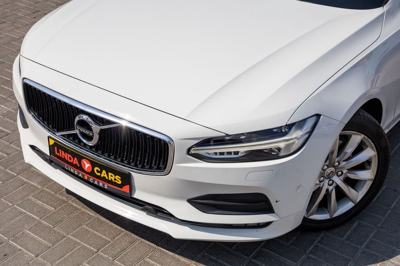 Volvo S90 Volvo S90 2017 GCC specs for 826.00 AED monthly