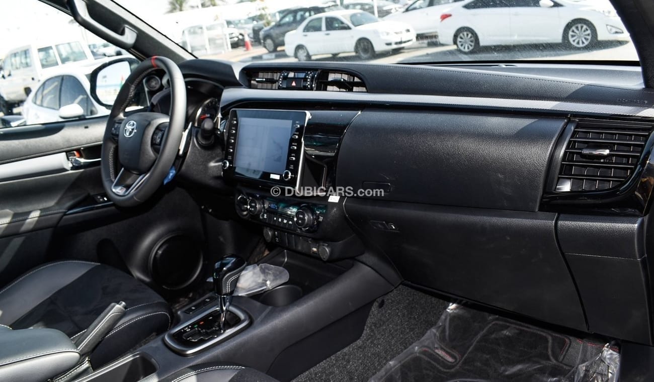 Toyota Hilux GR SPORT
