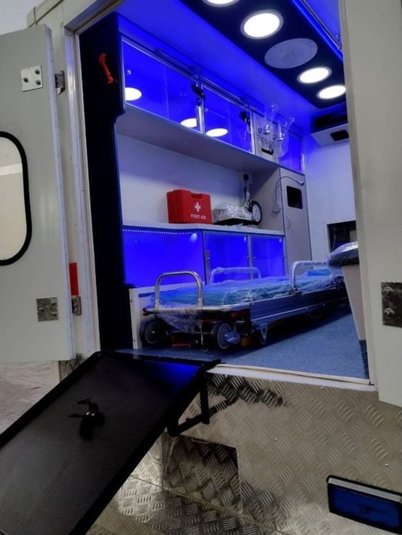 Toyota Hilux 2025 Toyota Hilux Single Cabin 2.7L Manual Transmission Petrol (Ambulance)