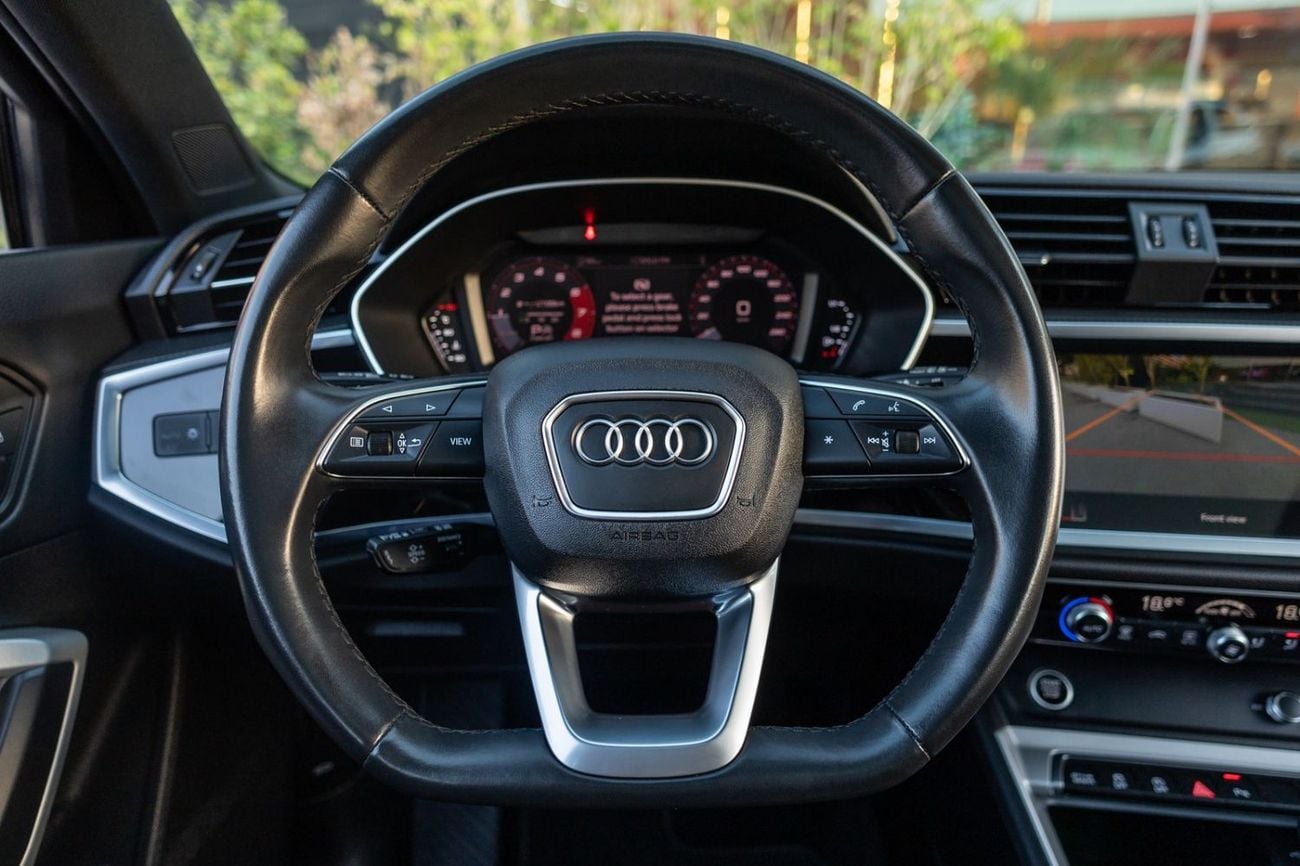Audi Q3 40 TFSI S-LINE SPORTBACK Audi Q3 40TFSI Quattro 2024 GCC | Warranty