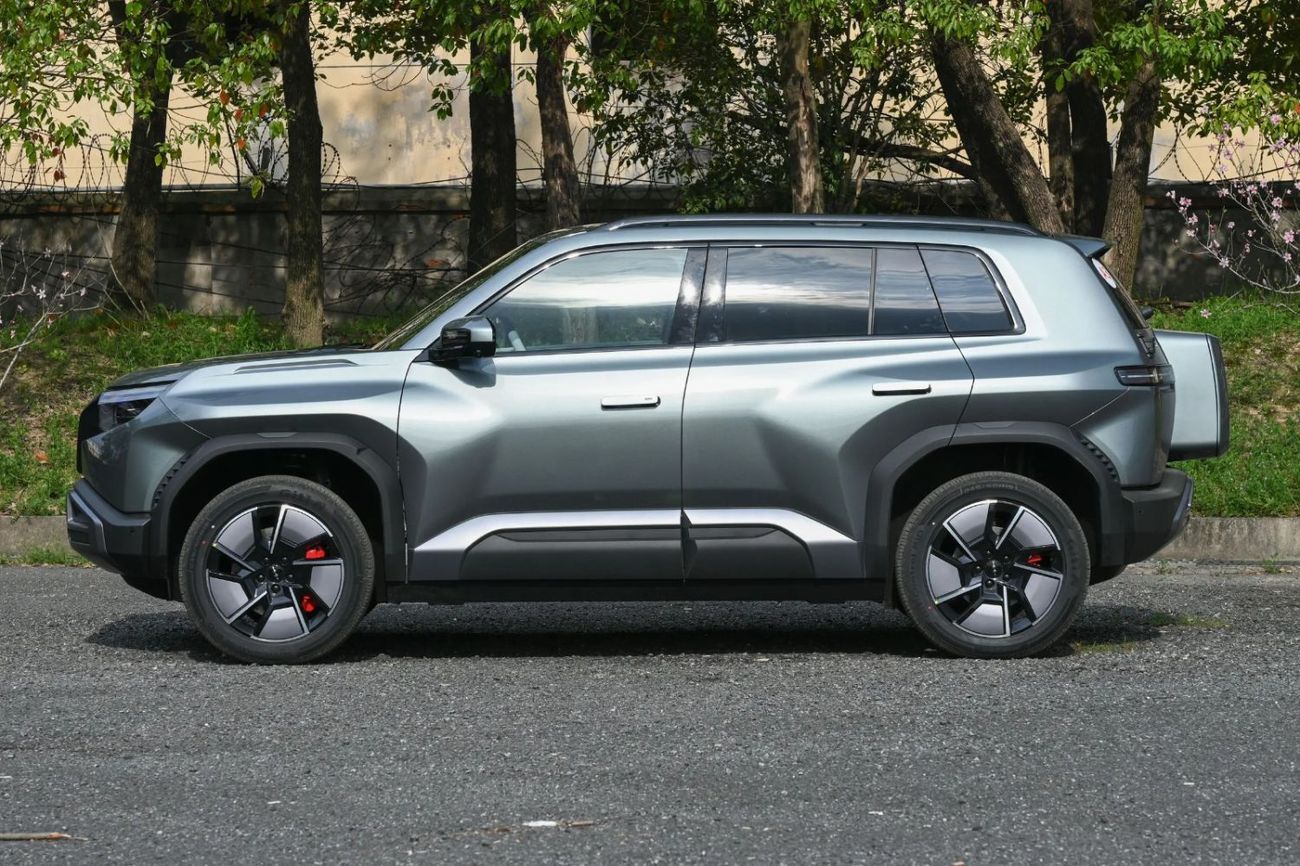 BYD Leopard Titanium 3 501KM Ultra Trim AWD