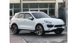 Porsche Cayenne S PORSCHE CAYANNE S MODEL 2013 GCC car prefect condition full option panoramic roof leather seats back