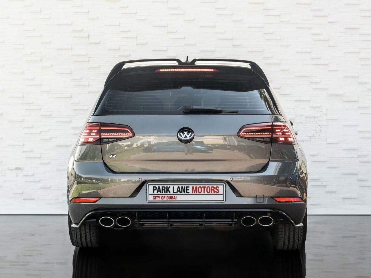 Volkswagen Golf R SPORT