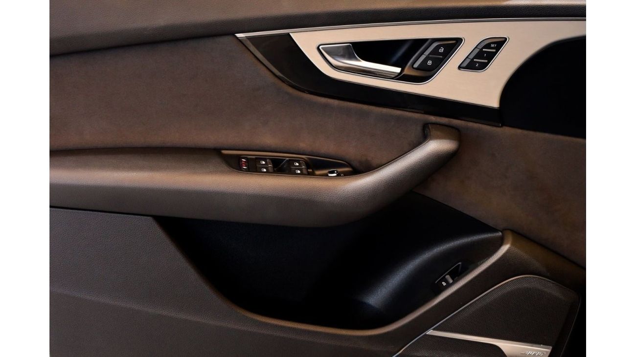 أودي Q7 45 TFSI quattro S-لاين