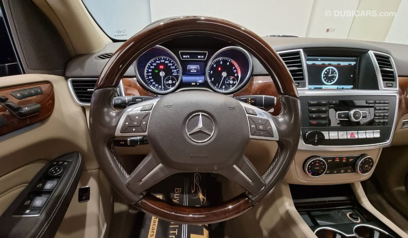 Mercedes-Benz ML 400 2015 Mercedes ML 400 4MATIC, Full Service History, GCC