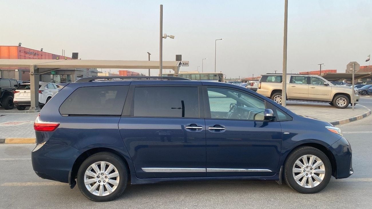 Toyota Sienna VIP OPTION 3.6L V6