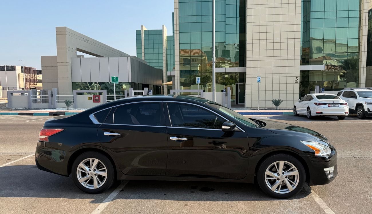 نيسان ألتيما