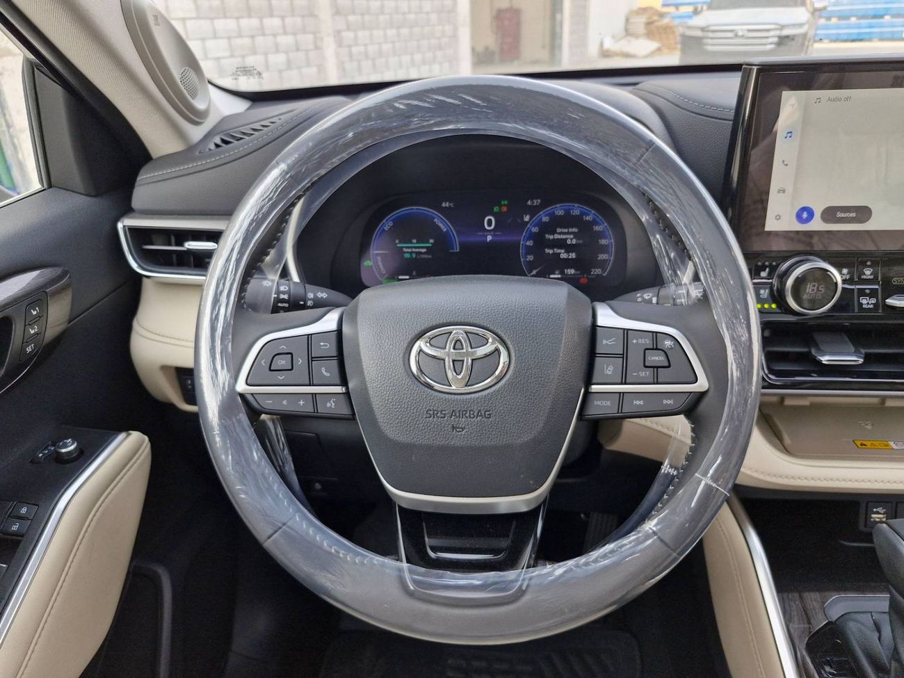 Toyota Highlander 2025 TOYOTA HIGHLANDER LIMITED 2.5L HYBRID GCC BRAND NEW 0KM