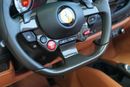 Ferrari F8 Spider STD