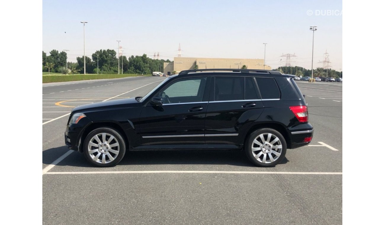 Mercedes-Benz GLK 350 MODEL 2012 car perfect condition inside and outside