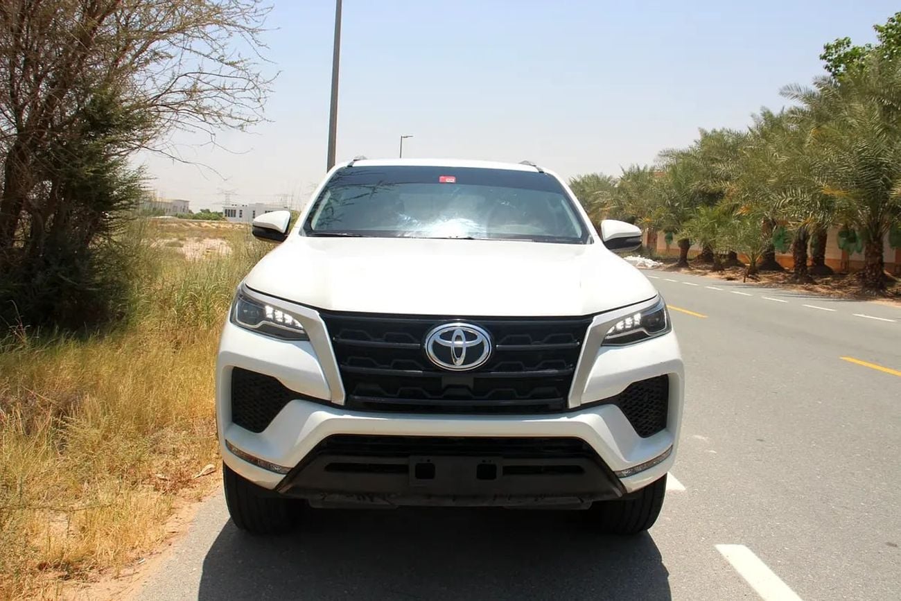 Toyota Fortuner EXR 2.7L GCC! EMI (1300x60) Loan without or with down payment